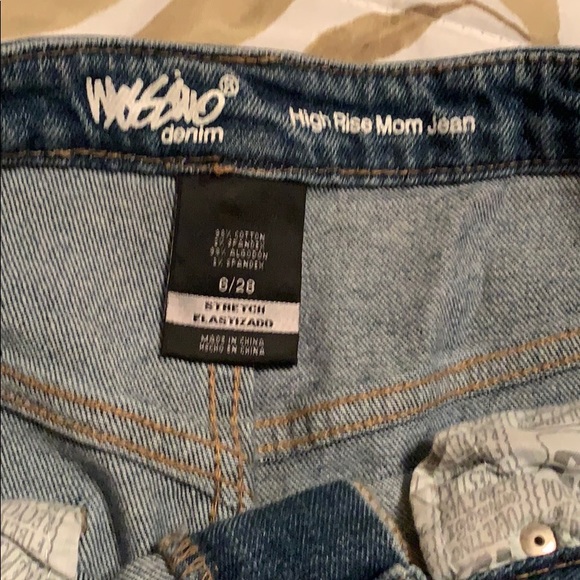 Jeans - Picture 3 of 8